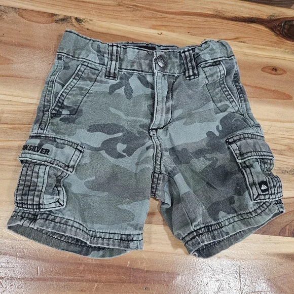 Carhartt Onesie Quicksilver Camo Shorts Bundle - Picture 5 of 5